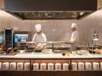 Jídlo v hotelu nebo okolí