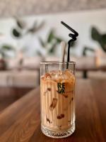 Drinks på Apec Mandala Mui Ne by LHG - Sea View, Infinity Pool, 17m to Bàu Trắng Bình Thuận