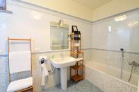 A bathroom at Il Borgo di San Gervasio