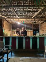 Oaspeți care stau la The rolling hills Kaziranga