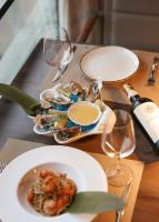 Jídlo v hotelu nebo okolí