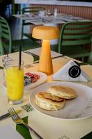 Mad på hotellet eller i nærheden