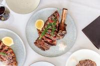 Mad på resortet eller i nærheden