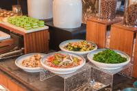 Jídlo v hotelu nebo okolí