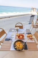 Jídlo v hotelu nebo okolí