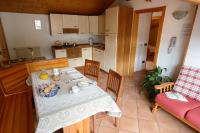 Kuchyňa alebo kuchynka v ubytovaní Residence Betulla Molveno