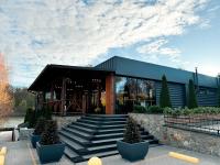 Budova, kde se chata nachází