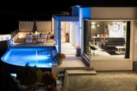 Villa Angel Sunsetの敷地内または近くにあるプール
