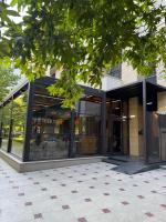 Tòa nhà nơi căn hộ tọa lạc