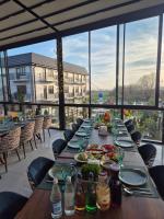 Restaurace v ubytování Şərq Vadisi Hotel