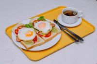 Jídlo v hotelu nebo okolí