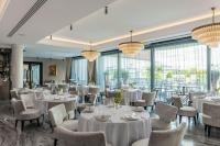 En restaurant eller et andet spisested på Edem Kyiv