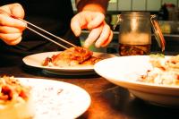 Φαγητό σε αυτό το ξενοδοχείο ή κάπου εκεί κοντά