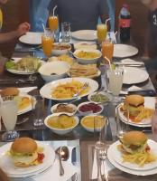 Mad i villaen eller i nærheden