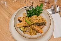 Jídlo v hotelu nebo okolí