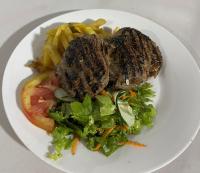 Jídlo v luxury tent nebo okolí