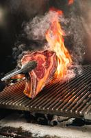 Gril dostupný pro hosty v hotelu