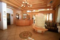 The lobby or reception area at Hotel Chalet Sas Morin