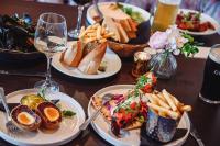 Φαγητό σε αυτό το ξενοδοχείο ή κάπου εκεί κοντά