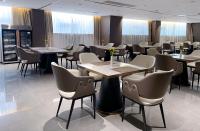 Un lugar para sentarse en Alice International Hotel