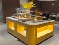 Una cocina o cocineta en Alice International Hotel