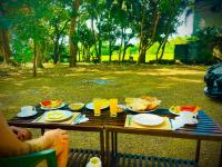 Jídlo v penzionu nebo okolí