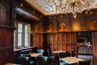 Un lugar para sentarse en Lewtrenchard Manor