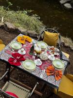 Jídlo v kempu nebo okolí