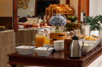 Jídlo v hotelu nebo okolí