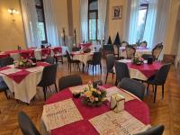 Restaurace v ubytování Villa San Giuseppe