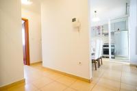 Kuchyň nebo kuchyňský kout v ubytování Floral Apartment