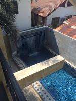 Der Swimmingpool an oder in der Nähe von B Happy Resort - SHA ExtraPlus