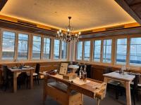 Restaurace v ubytování La Tgoma - Hotel & Restaurant