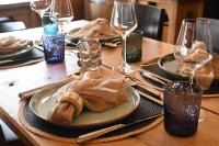 Jídlo v hotelu nebo okolí