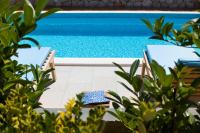 Bazén v ubytování Holiday Home Vuko nebo v jeho okolí