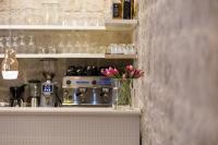 Príslušenstvo na prípravu kávy alebo čaju v ubytovaní Bifora Heritage Hotel
