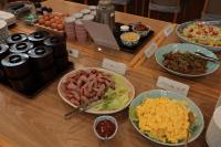 Jídlo v hotelu nebo okolí