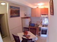Kuchyň nebo kuchyňský kout v ubytování Apartments Ivana i Darko