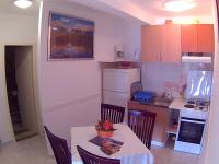 Kuchyň nebo kuchyňský kout v ubytování Apartments Ivana i Darko