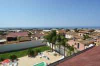 A general sea view or a sea view taken from a panziókat