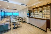 Restaurace v ubytování Lions Royal Hotel