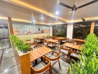 Restaurace v ubytování Hotel Aurora Bliss Gachibowli