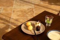 Jídlo v hotelu nebo okolí