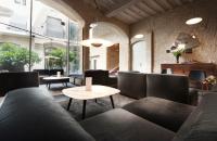 A seating area at Mercer Hotel Barcelona