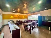 Εστιατόριο ή άλλο μέρος για φαγητό στο Nature Valley Farmhouse Resort by Raarees, Munnar #lap of nature #premium rooms #parking #Scenic view #garden with fireplace #property of the year