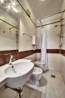 A bathroom at Residence Columbia