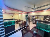 Gallery image of Hotel Sugran in Birvādi