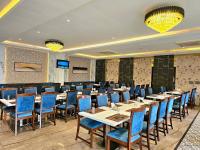 Restaurace v ubytování White Season by The Sky Imperial, Bhilwara