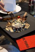 Еда / где поесть недалеко от отеля