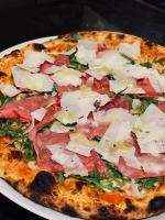 Hrana v oz. blizu hotela